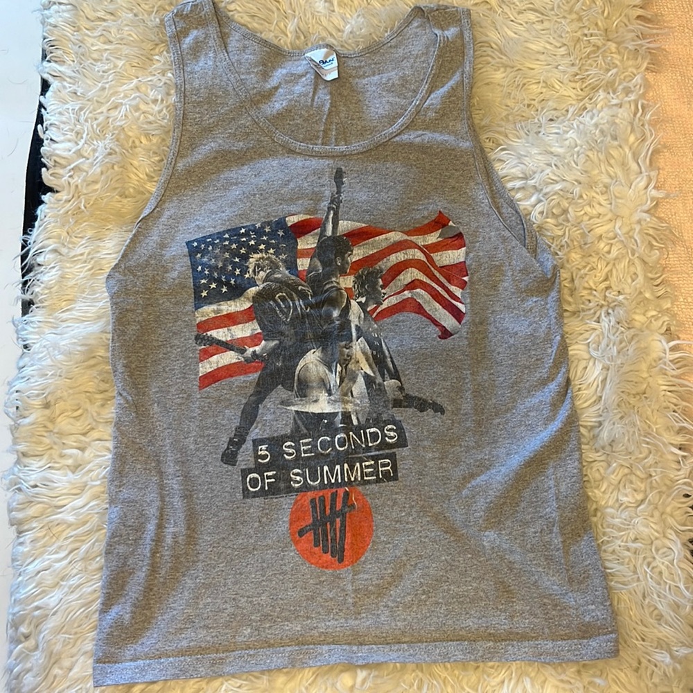 5SOS Tank